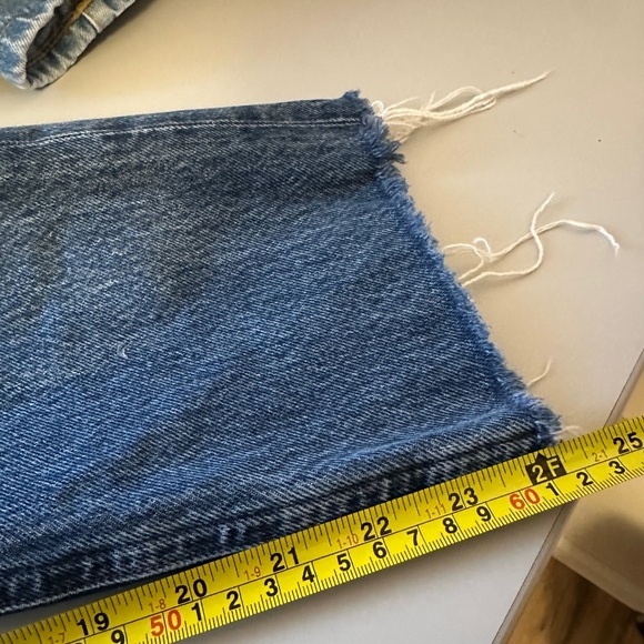 Agolde Medium Wash Blue Denim Jeans with Raw Hem | Size 25 - Picture 11 of 11